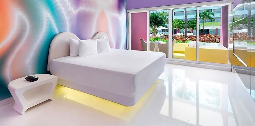 Plush Jacuzzi Room Pool View